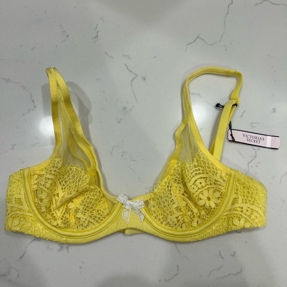 Victoria’s Secret Unlined Bra